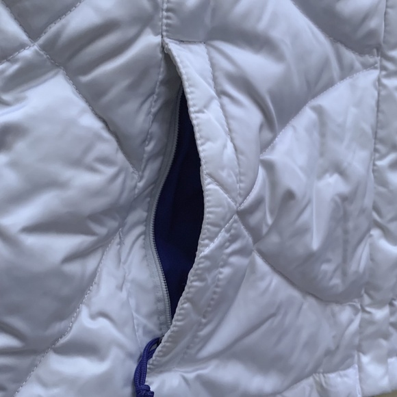 The North Face White Women's Extra Small Goose Down 550 Quilted Puffer Vest - Picture 7 of 14